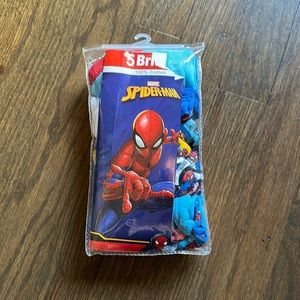 NWT 5 pair of briefs